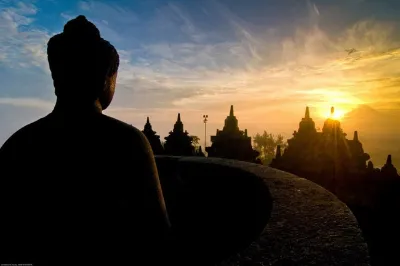 TƯ TƯỞNG “VÔ NGÃ” TRONG PHẬT GIÁO VÀ BÀI HỌC  VỀ QUẢN TRỊ BẢN THÂN THỜI ĐẠI SỐ