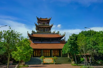 Chiêm ngưỡng vẻ đẹp Chùa Tiêu Dao, ngôi chùa gốm sứ mang đậm dấu ấn Bát Tràng